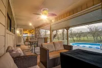 Mustang Meadows: Luxury Texas Hill Country Retreat - 3-Star