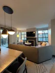 Luxe Mammoth Monache 2br/2ba Suite - steps to the village and gondola! - Boutique