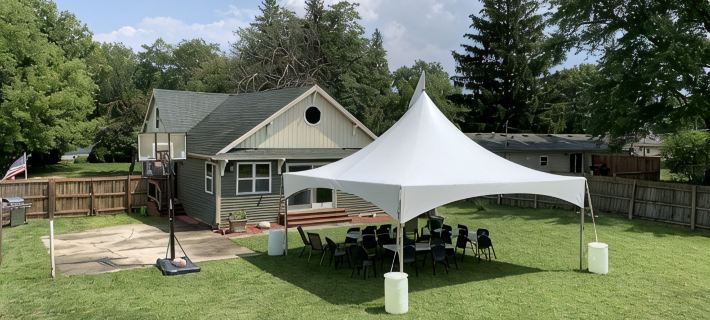 Avalon Guest Lodge 3102 House. 2 Baths, 2 Living Rooms. Sleeps 9 Hotels in Lansing