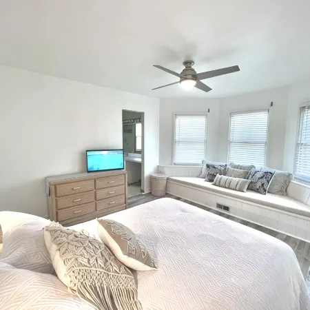 Oceanfront 4 bedroom Salvo Sandcastle * Hot Tub