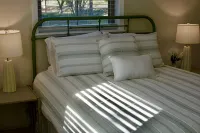 Relax Near the Lake less than 2 miles from JP Coleman State Park - Wifi