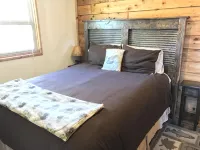 Whispering Pines Guest Cabin At Georgetown Lake - Family & Pet Friendly, Hot Tub - Wifi