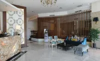 GRAND MALEBU HOTEL MAKASSAR - 2 stelle