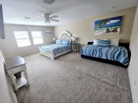 Poolside Triple Suite Retreat near casinos - Bungalows