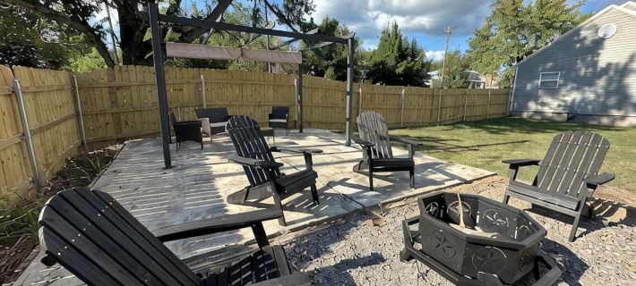 Hot Tub • Downtown Mena 3Br Family Home Hotels in Mena