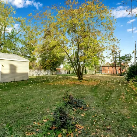 Spacious Historical Home by Parks, Shops, 4Bd 2ba Save Weekly & Monthly.