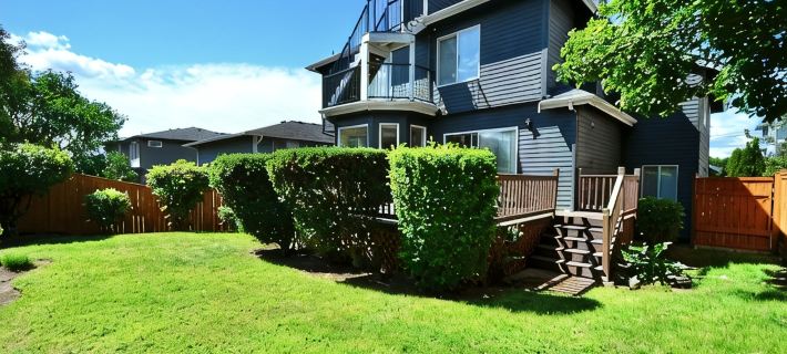 Wonderful 4-Bdrm, 2.5 Bath Home in Renton,15 Min to Seattle,2 Min to Coulon Park Hotels in Renton