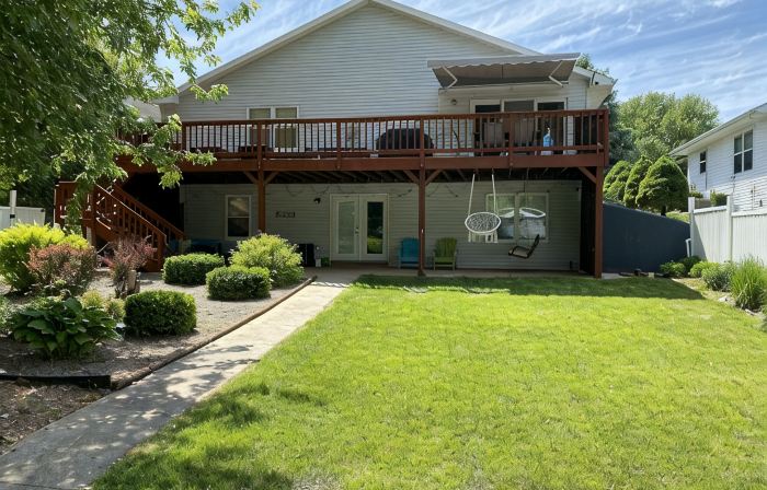 WolfDen Getaway-Winnebago Channel