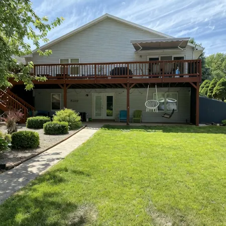 WolfDen Getaway-Winnebago Channel
