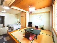Itako Hotel - bars