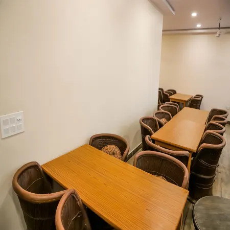 Komal Inn โรงแรมในปุชการ์