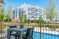Rentalmar Pins Marina - Condos