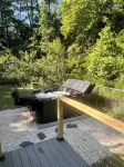 Private Mountain Haven: Hot Tub, Hiking & Activities Nearby - Homestays