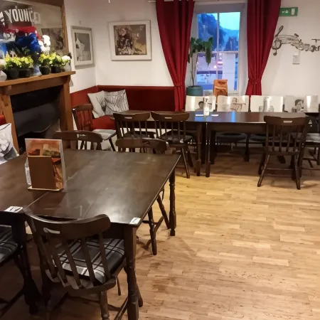 Aberdeen Arms Hotel Tarland
