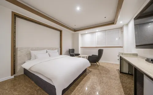 Dongtan Hotel Yein - 2-Star