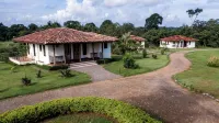 El Lugar Hotel & Nature Reserve Costa Rica - bars