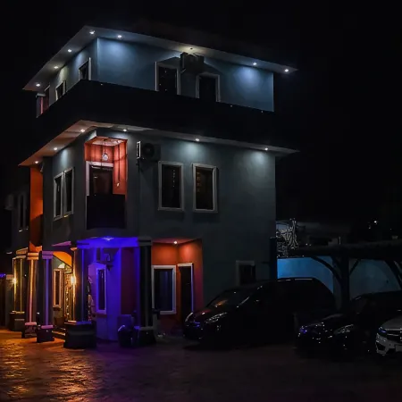 Premier Studio