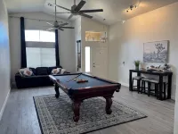 Beautiful, 3 Bedroom , 2Bath ,Heated Pool , Pool Table - Wifi