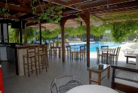 Anna Studios - Kolam Renang