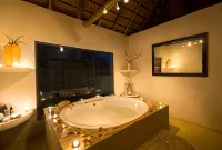 Tau Game Lodge - Romantic