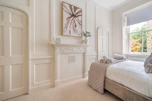 Elegant 1-Bed Flat in the Heart of Bath - VAT Q - 2성급