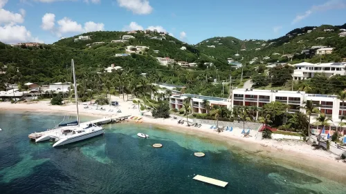 Bolongo Bay Beach Resort - parking