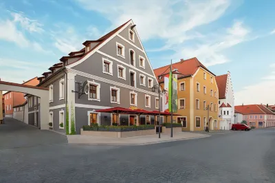 Sperber Bräu - 3-Sterne-Superior Hotel Mit Gasthof Und Eigener Brauerei - Kein Ruhetag Hotel dekat Infozentrum Schlackenberg