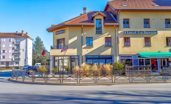 Hôtel le Savoie - Housity