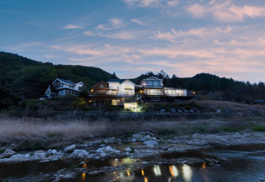 3. 테라스펜션..