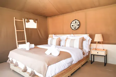 Selina Agafay Nomad Camp Các khách sạn ở Lalla Takerkoust