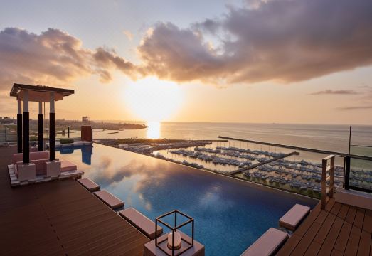 오키나와 프린스 호텔 오션 뷰 기노완 수영장