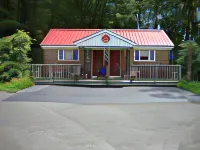 Paradise Resort Saratoga - Motels