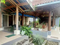 Villa Princes Karang Hawu Hotels in Bayah