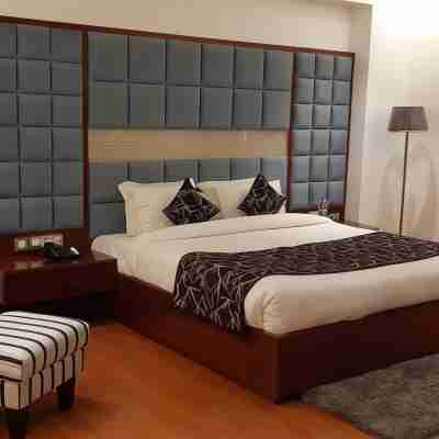 Grand Geet Hotel Rooms