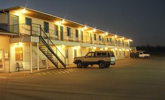 Southern Nights Motel