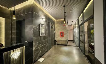 Y Linh Hotel