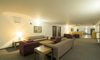 Burnsville Inn & Suites