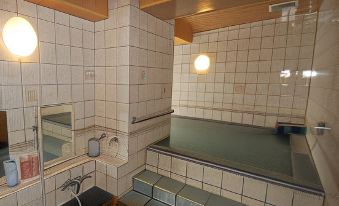 HOTEL ROUTE-INN Ueda - Route 18 -