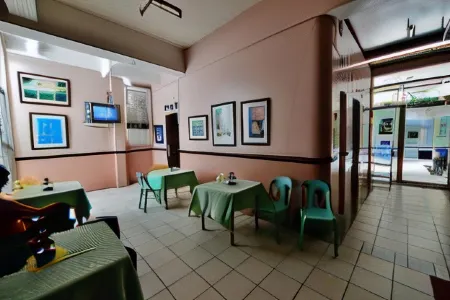 GV Hotel - Masbate Отели рядом с достопримечательностью «Заповедник Бантод Риф Марин»