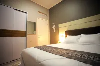 Shakilla House 1 Syariah Hotels in Cianjur