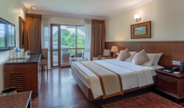 Fishtail Lodge by Annapurna