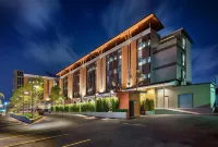 Plaai Plus Hotel Rayong Các khách sạn gần Wat Pluak Ket