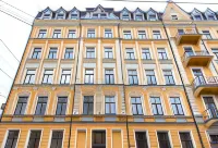 Mosaic Center Apartments
