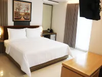 Surabaya River View Hotel Hotels near Genteng