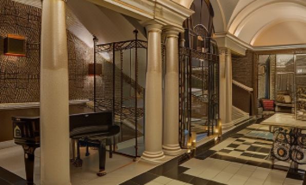 5. 더 로지어트 레..