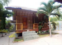 Jj's Backpackers Village