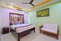 FabHotel Knight Airways - Nr Guwahati Airport Hotels near Lokpriya Gopinath Bordoloi International Airport