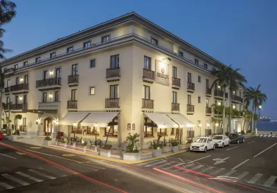 Fiesta Inn Veracruz Malecon Hotels near Parque Los Pinos