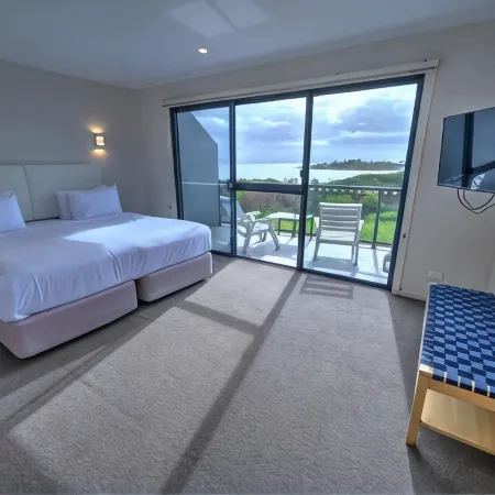 Diamond Island Resort, Restaurant & Bar and Penguin Show