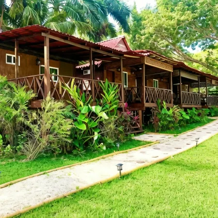 Papitos Bacalar Hotel and Marina